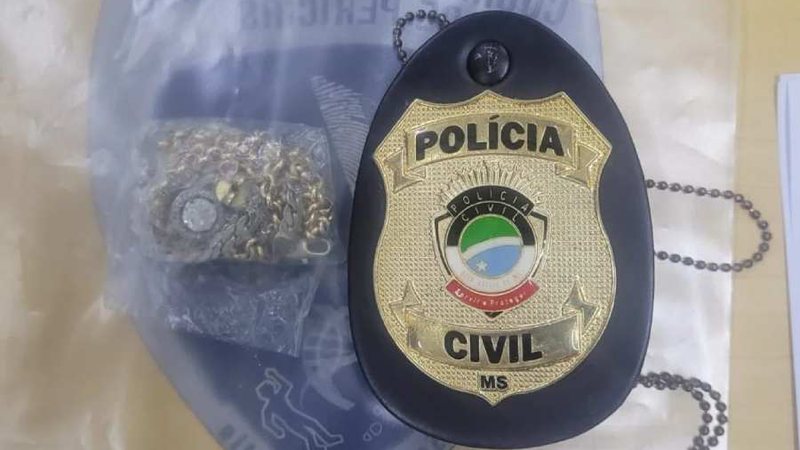 Diarista flagrada com R$ 16 mil em joias no órgão genital vai cumprir prisão domiciliar