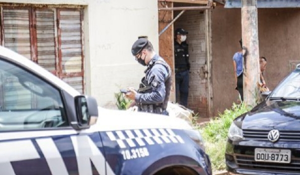 Suspeita de crime faz PM acionar bombeiros para investigar morte de idosa em Campo Grande