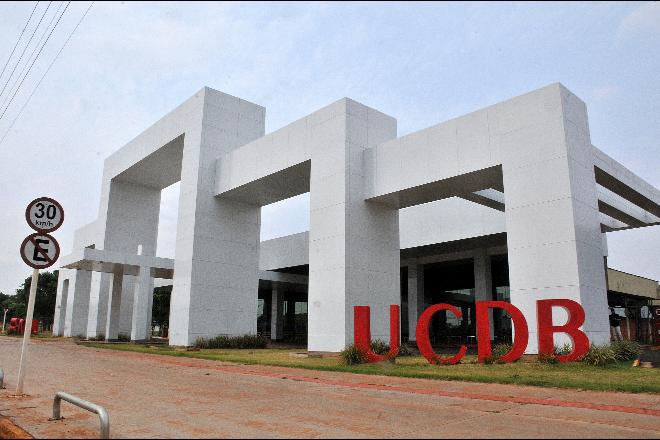 Faculdades particulares não irão pedir passaporte da vacina se estado ou município não exigirem