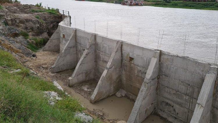 Governo do Estado promete concluir reconstrução do dique de Porto Murtinho em março