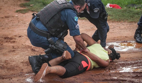 PM diz que algemou grávida para evitar que ela se ferisse ou atingisse alguém