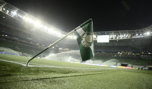 Abel convoca torcida para despedida antes do Mundial; Palmeiras diminui preços