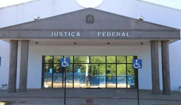 Com aumento de casos de covid, Justiça Federal adia retorno 100% presencial