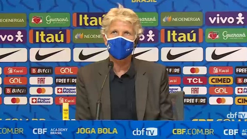 Com Marta, Pia convoca seleção para a disputa de torneio internacional na França