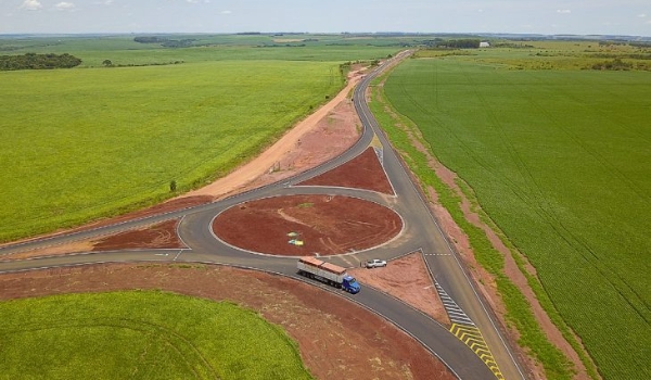 Asfalto da MS-166 chega à Cabeceira do Apa, levando progresso e ampliando a rota de produção na fronteira