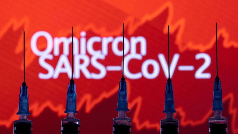 Em um mês, Ômicron faz média de mortes por covid subir 566% no Brasil