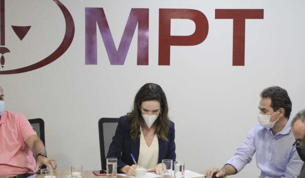 Prefeito apresenta projeto de subsídio de R$ 12 milhões para Consórcio