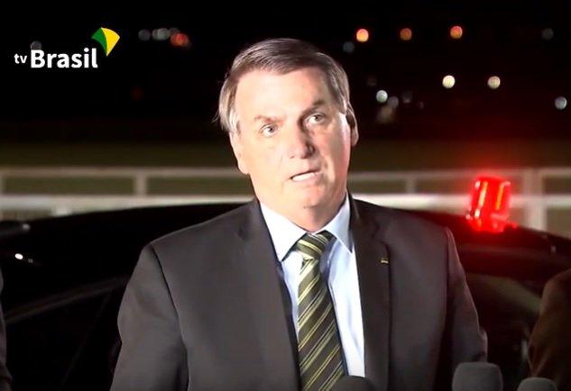 ‘Brasil é diferente’, diz Bolsonaro ao evitar comentar sobre EUA