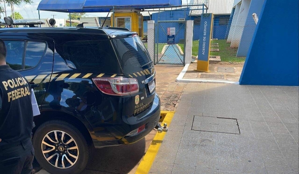 Homem procurado pela Justiça é preso embarcando com documento falso