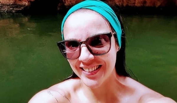 Mulher que tomou chá emagrecedor morre após rejeição de fígado transplantado