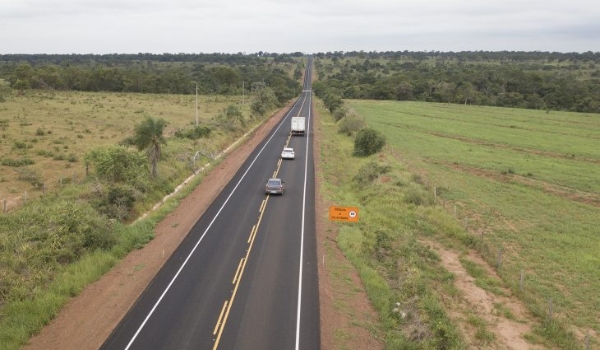 Reconstrução da MS-382, entre Guia Lopes da Laguna e Bonito, será concluída em junho