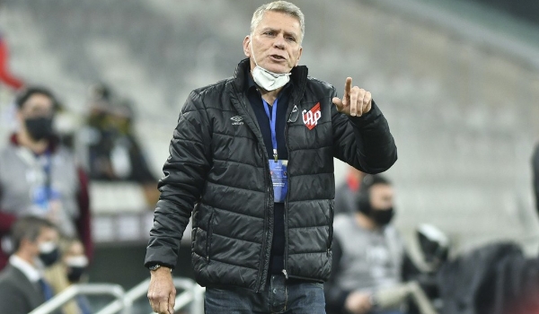 Paulo Autuori e Ricardo Gomes pedem demissão do Athletico