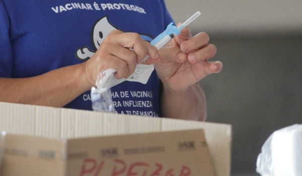 “Dia D” da vacinação infantil da covid vai à escola, postos de saúde e Seleta