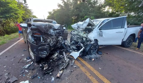 Empresário morre e mais 9 pessoas ficam feridas em acidente entre caminhonetes