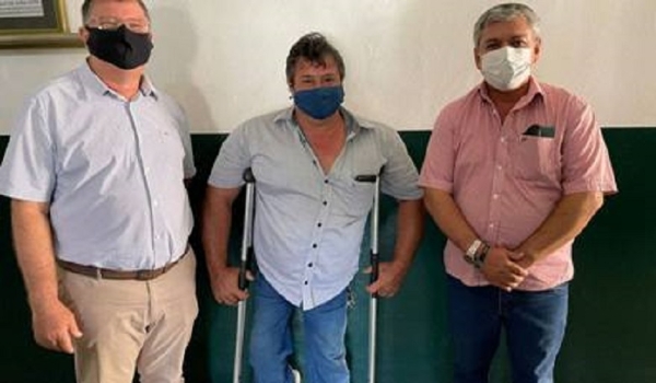 Prefeito Reinaldo Piti anuncia reajuste salarial de 14% para Professores e Servidores Municipais