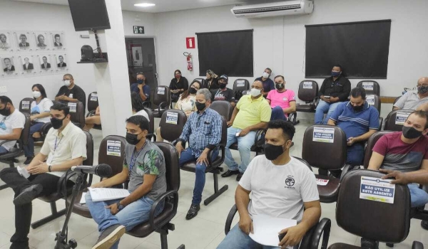 Projeto quer criar cooperativa de motoristas de aplicativo da Capital