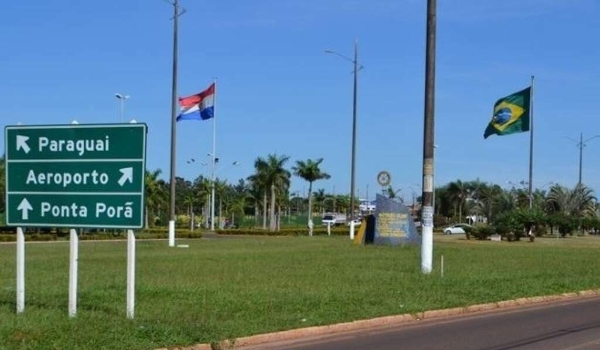 Paraguai suspende restrições contra covid na fronteira e focará na vacinação