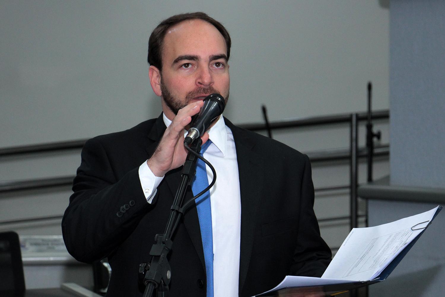 Única forma de minimizar prejuízos com fechamento é se presidente ajudar, diz vereador