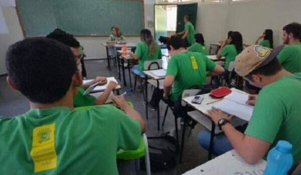 Estado abre concurso com 722 vagas para professor