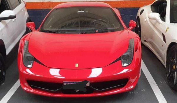 Carros de luxo com chassi de veículos militar: 