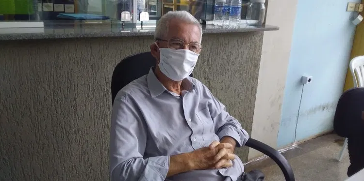 Para dar reajuste de 33% a professores, prefeito de MS ameaça cortar benefício de 25%