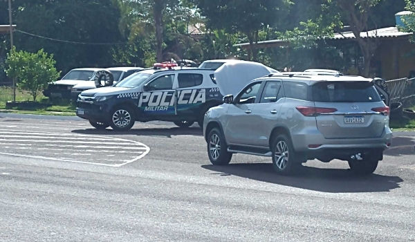 Bandidos clonam SUV da filha de prefeito e abandonam em avenida após pane