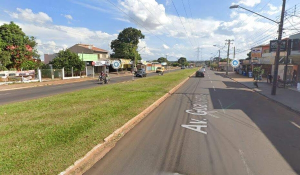 Mulher é atropelada em calçada por motorista bêbado e socorrida em estado grave