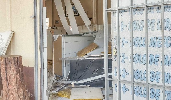 Após 14 dias, funcionária ferida em explosão de botijão recebe alta hospitalar