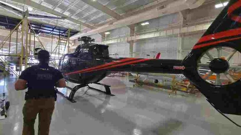Polícia apreende helicóptero brasileiro usado pelo narcotráfico