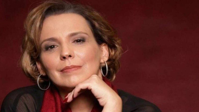 Ana Beatriz Nogueira se pronuncia pela 1ª vez após revelar câncer