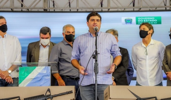 Novas viaturas aumentam sensação de segurança nas ruas, avaliam prefeitos