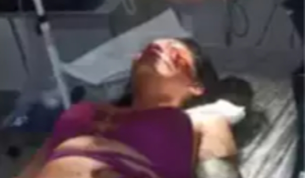 Mulher apanha e leva 