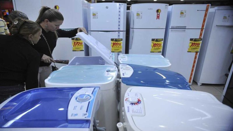 Governo deixará de arrecadar R$ 19 bi por ano com IPI reduzido