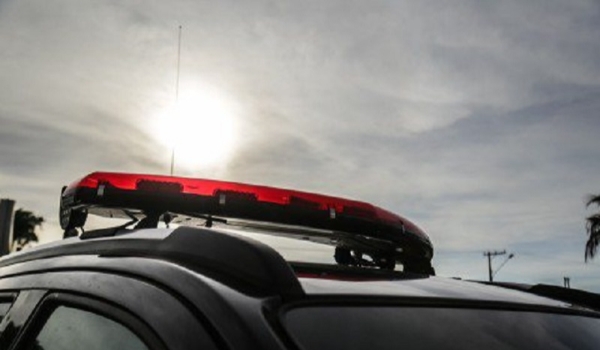 Durante roubo, homem é espancado por bandidos e socorrido com nariz quebrado