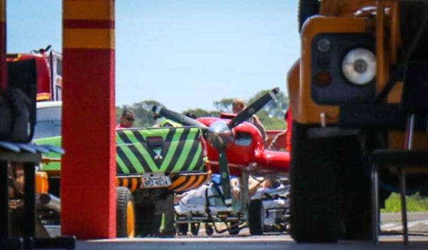 Militar que teve perna amputada em troca de tiros na fronteira chega à Capital