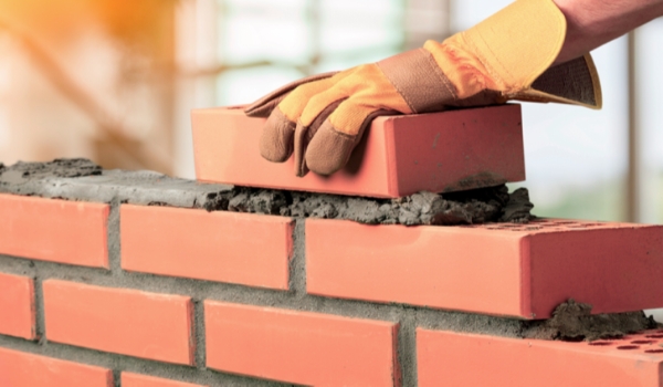 Vagas na área de vendas e construção civil estão entre as 2.071 oportunidades disponíveis na Funtrab