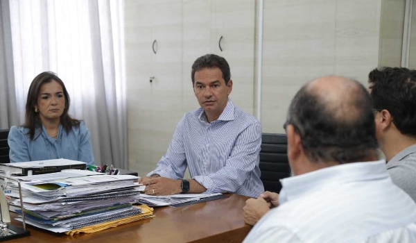 Prefeitura assina convênio para ajudar financeiramente asilos da Capital