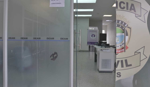 Casado há 50 anos, homem é preso por tenta matar esposa: “Furei ela”