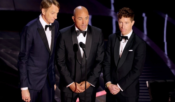 Oscar 2022: homenagem a James Bond tem apresentação de Kelly Slater, Tony Hawk e Shaun White