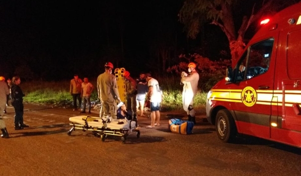 Recém-nascido atropelado no colo de mãe por motociclista sofreu traumatismo craniano e estado é grave