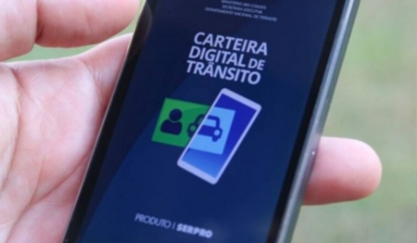 Douradense é o 1º a comprar veículo de forma digital no Brasil