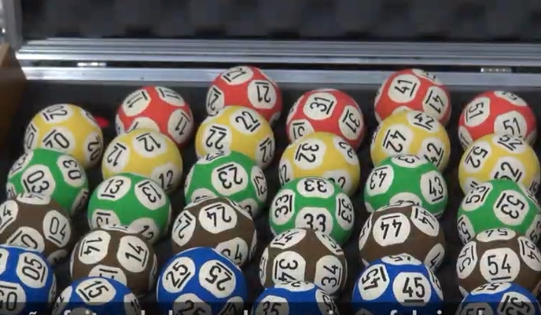 Uma aposta acerta os seis números da Mega-Sena e leva R$ 122 milhões