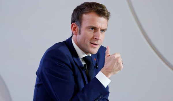 Macron quer bloqueio total de exportações de carvão e petróleo russos para Europa