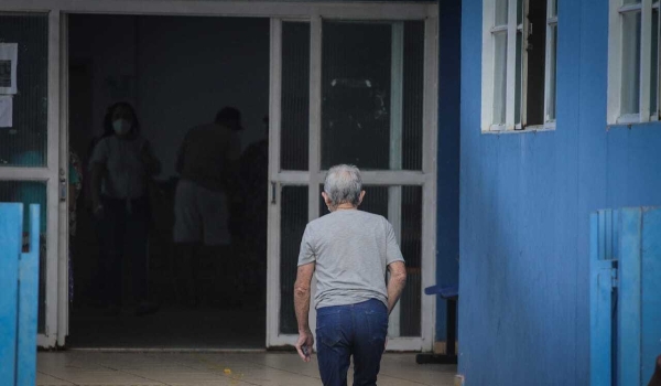 Capital abre 65 unidades de saúde para vacinação contra a gripe