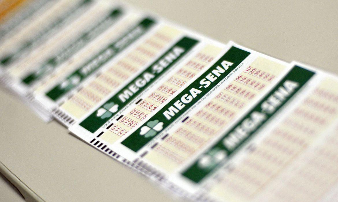 Ninguém acerta e Mega acumula em R$ 24 milhões