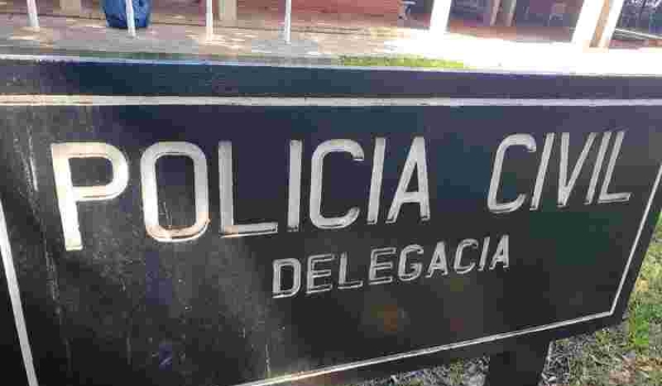 Ladrões fazem limpa em carro de pescadores em Dourados