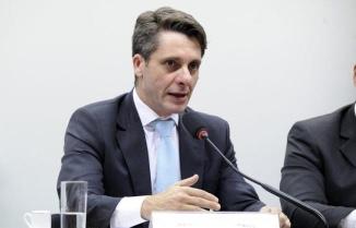 Cerca de 5 mil brasileiros no exterior ainda aguardam volta para casa