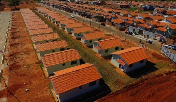 Bataguassu recebe 64 unidades habitacionais nesta quarta-feira