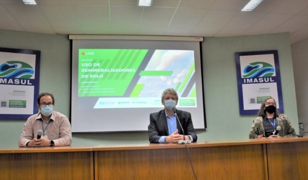 Uso do pó de rocha na agricultura pode ser alternativa para crise de fertilizantes