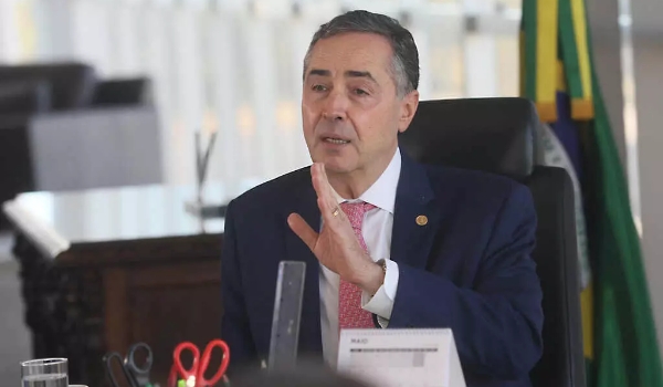 Ministro da Defesa vê 'ofensa grave' em fala de Barroso sobre as Forças Armadas